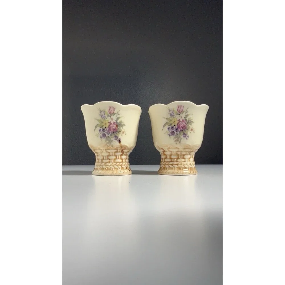 Easter Egg Cup Set Basket Weave Vintage Easter Bunny Scalloped Edge